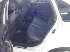 Audi A4L 2020 40 TFSI Fashion Dynamic - ფოტო 17