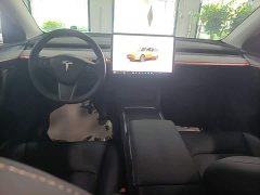 Tesla Model Y Rear-Wheel Drive - ფოტო 10