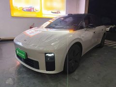 Li Auto i6 2025 Two-Wheel Drive Standard - ფოტო 1