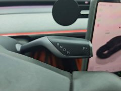 Tesla Model Y Rear-Wheel Drive - ფოტო 14