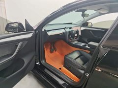 Tesla Model Y Rear-Wheel Drive - ფოტო 16