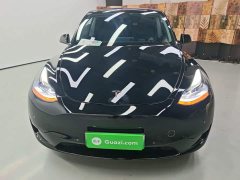 Tesla Model Y Rear-Wheel Drive - ფოტო 3