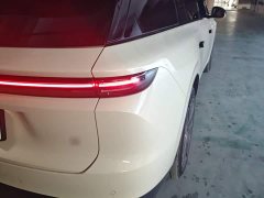 Li Auto i6 Four-Wheel Drive Standard Edition - ფოტო 8