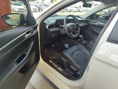 Ford Fiesta 1.5L Automatic Platinum Edition - ფოტო 16