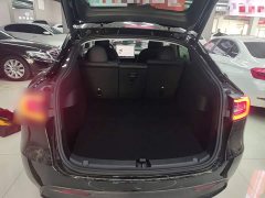 Tesla Model Y Rear-Wheel Drive - ფოტო 19
