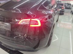 Tesla Model Y Rear-Wheel Drive - ფოტო 8