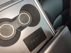 Tesla Model Y Rear-Wheel Drive - ფოტო 9