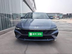 Hyundai Elantra 2023 1.5L CVT Luxury - ფოტო 3