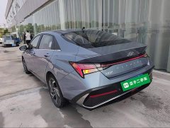 Hyundai Elantra 2023 1.5L CVT Luxury - ფოტო 5