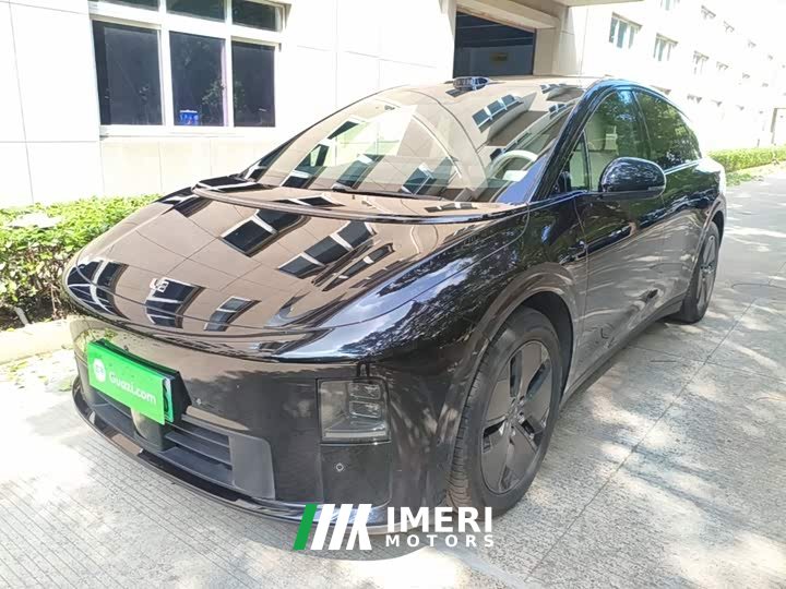 Li Auto i6 Two-Wheel Drive Standard - ავტომობილი ჩინეთიდან