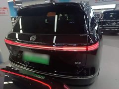 NIO ES8 2026 Six-Seat Executive Signature Edition - ფოტო 6