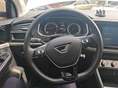 Volkswagen Jetta VS5 280TSI Automatic Entry-Level - ფოტო 11