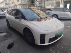 Li Auto i6 Four-Wheel Drive Standard Edition - ფოტო 4