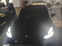 Tesla Model Y Standard Range RWD - ფოტო 3
