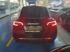 Tesla Model Y Standard Range RWD - ფოტო 6