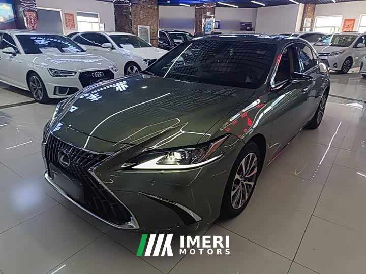 Lexus ES 2023 200 Excellence Edition - ავტომობილი ჩინეთიდან