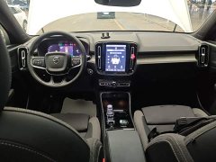 Volvo XC40 B3 Smart Remote Luxury Edition - ფოტო 10