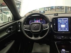 Volvo XC40 B3 Smart Remote Luxury Edition - ფოტო 11