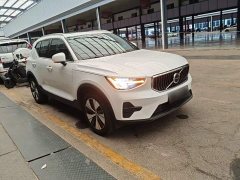 Volvo XC40 B3 Smart Remote Luxury Edition - ფოტო 4