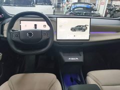 Volvo XC70 Plug-in Hybrid 2026 Two-Wheel Drive Long Range Core - ფოტო 10