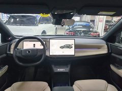 Volvo XC70 Plug-in Hybrid 2026 Two-Wheel Drive Long Range Core - ფოტო 18