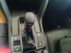 Honda Civic 2021 Hatchback 220 Turbo CVT Trendy Control - ფოტო 14