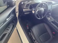 Honda Civic 2021 Hatchback 220 Turbo CVT Trendy Control - ფოტო 16