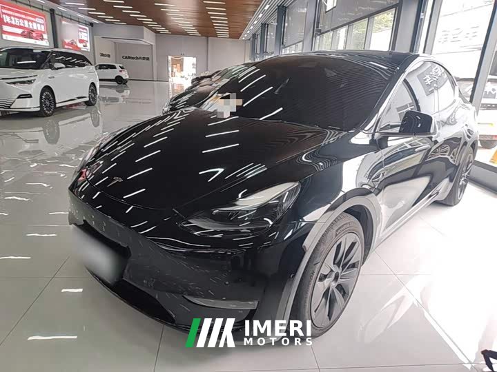 Tesla Model Y Standard Range RWD