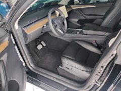 Tesla Model Y Standard Range RWD - ფოტო 15