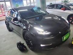 Tesla Model Y Standard Range RWD - ფოტო 4