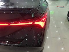 Toyota Avalon 2023 2.5L Luxury - ფოტო 8