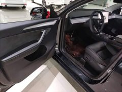 Tesla Model Y Rear-Wheel Drive - ფოტო 16