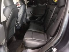 Tesla Model Y Rear-Wheel Drive - ფოტო 17