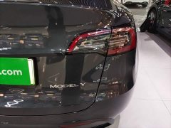 Tesla Model Y Rear-Wheel Drive - ფოტო 8