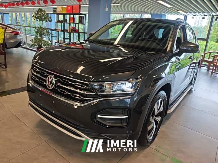 Volkswagen Taos 330TSI FWD Luxury Smart Connected Edition