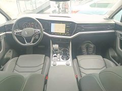 Volkswagen Touareg 2021 2.0TSI Ruishang Edition - ფოტო 10