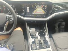 Volkswagen Touareg 2021 2.0TSI Ruishang Edition - ფოტო 14