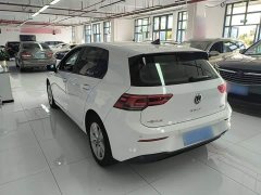 Volkswagen Golf 200TSI DSG - ფოტო 5