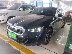 BMW 5 Series 530Li Premier M Sport Package - ფოტო 2