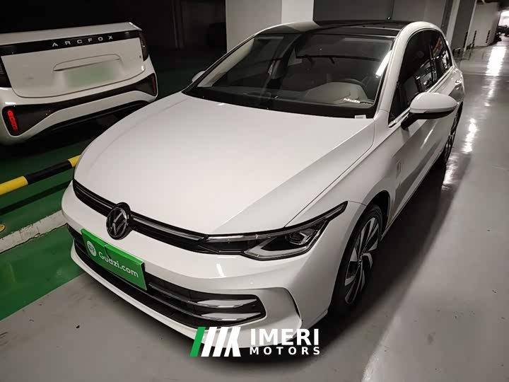 Volkswagen Golf 300TSI Pro - ავტომობილი ჩინეთიდან