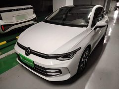 Volkswagen Golf 300TSI Pro - ფოტო 1