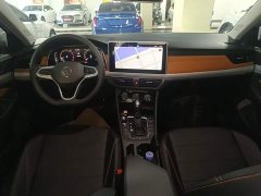 Volkswagen Bora 200TSI DSG Comfort Pro - ფოტო 10