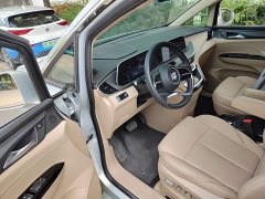 Buick GL8 New Energy Lusang Respect Edition - ფოტო 12