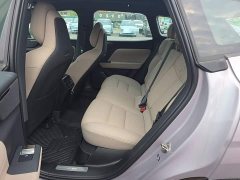 Volvo XC70 Plug-in Hybrid 2026 Two-Wheel Drive Long Range Core - ფოტო 17