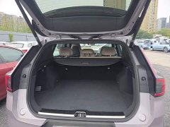 Volvo XC70 Plug-in Hybrid 2026 Two-Wheel Drive Long Range Core - ფოტო 19