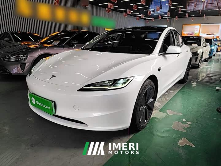 Tesla Model 3 Long Range Rear-Wheel Drive