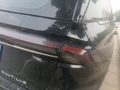 Lincoln Navigator 2.0T AWD Prestige - ფოტო 8