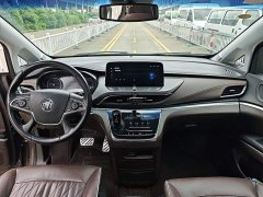 Buick GL8 Land Executive Cabin 652T Luxury - ფოტო 6
