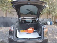 Tesla Model Y Rear-Wheel Drive - ფოტო 19