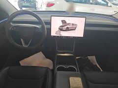 Tesla Model Y Rear-Wheel Drive - ფოტო 10